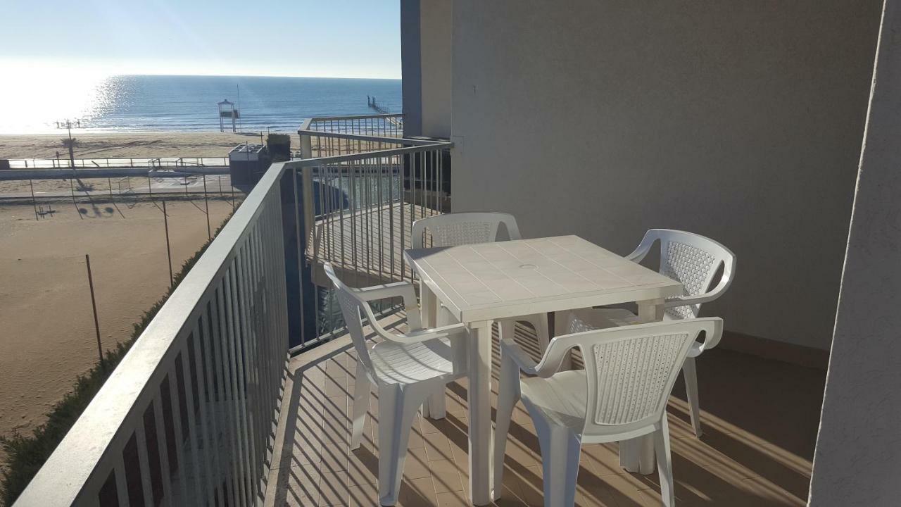 Residence Natante - Walterigato Apartments Solo Per Famiglie リド・ディ・イエゾロ エクステリア 写真