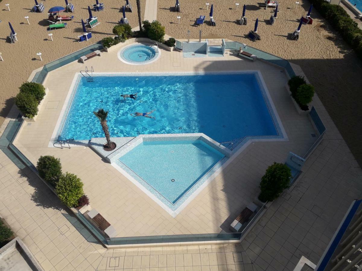 Residence Natante - Walterigato Apartments Solo Per Famiglie リド・ディ・イエゾロ エクステリア 写真